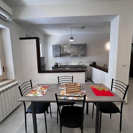Apartamento Casa Vacanze Febo Palermo Exterior foto